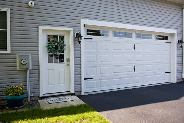 24/7 Emergency Garage Door Panel Replacement experts in Cameron Park, CA